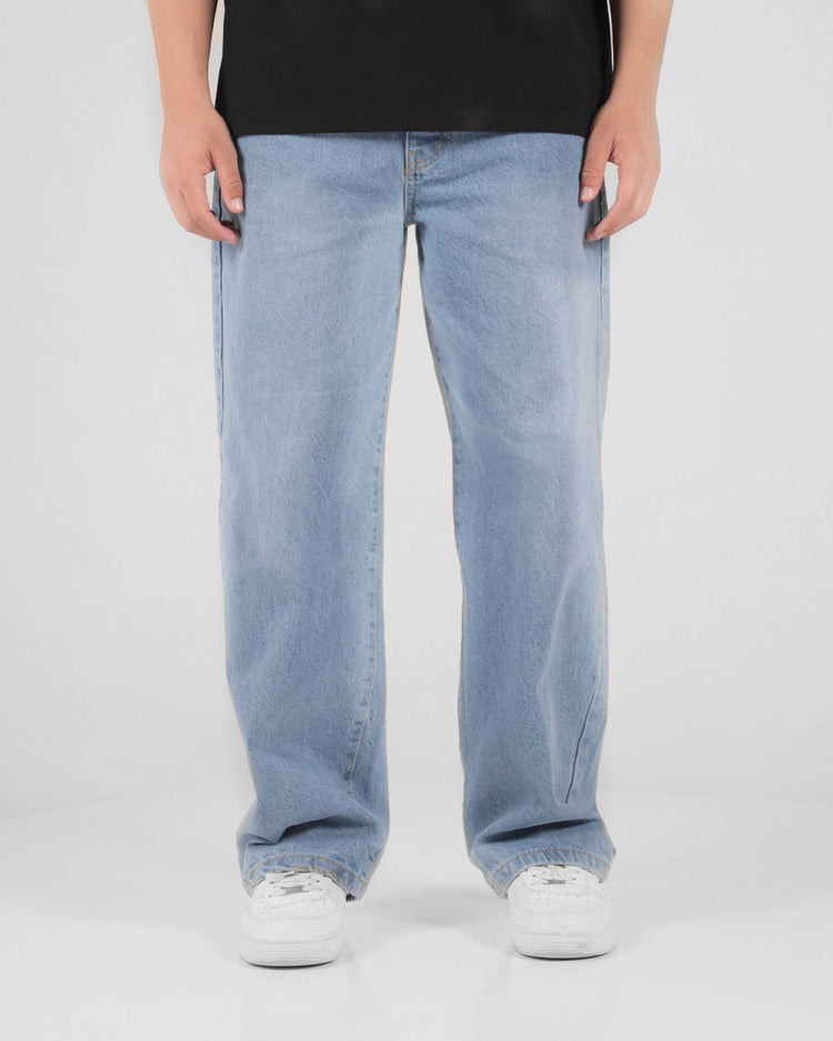 LIGHT BLUE BAGGY JEANS