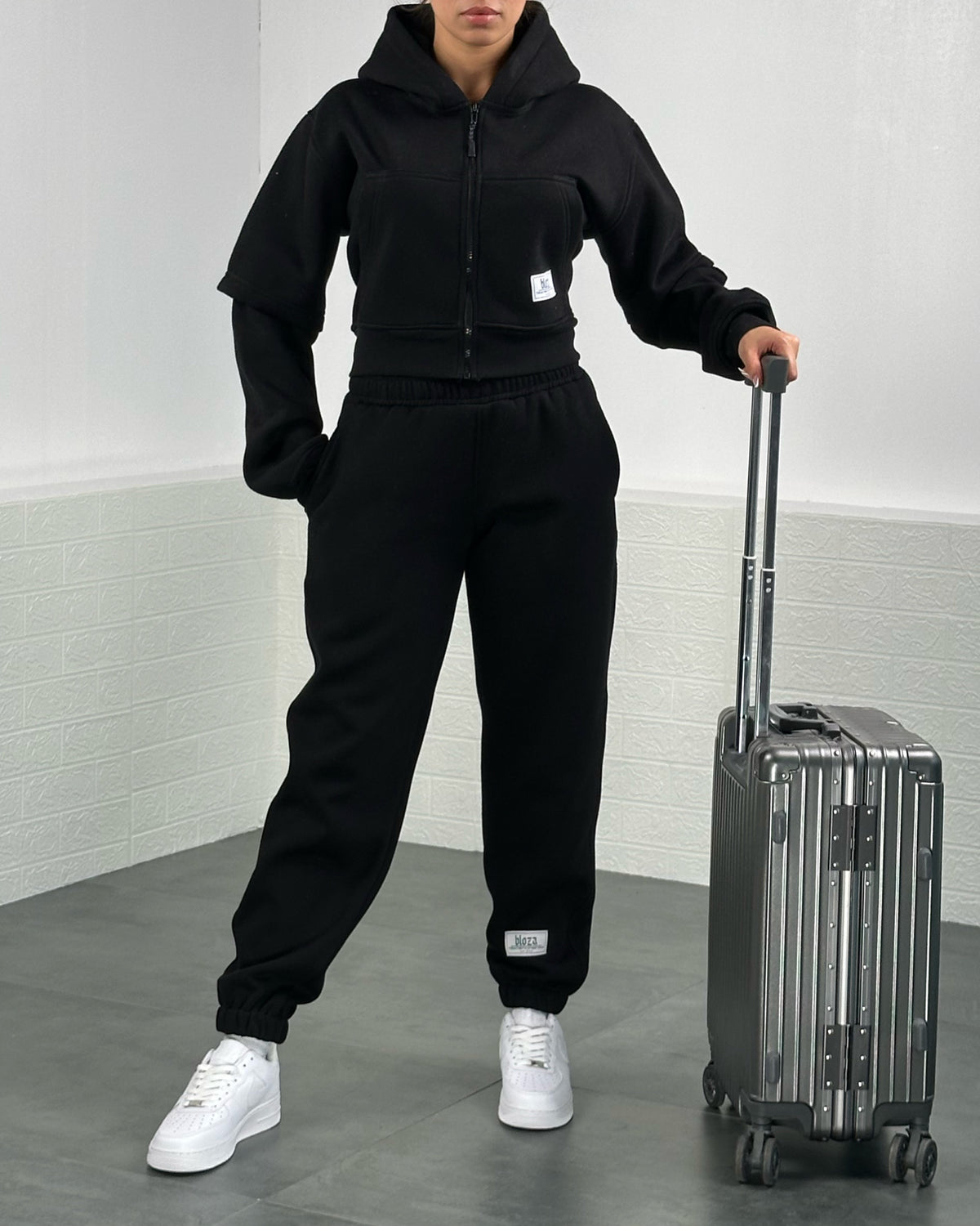 ESSENTIAL CROP TOP ZIPPER HOODIE & SWEATPANTS SET ELASTIC