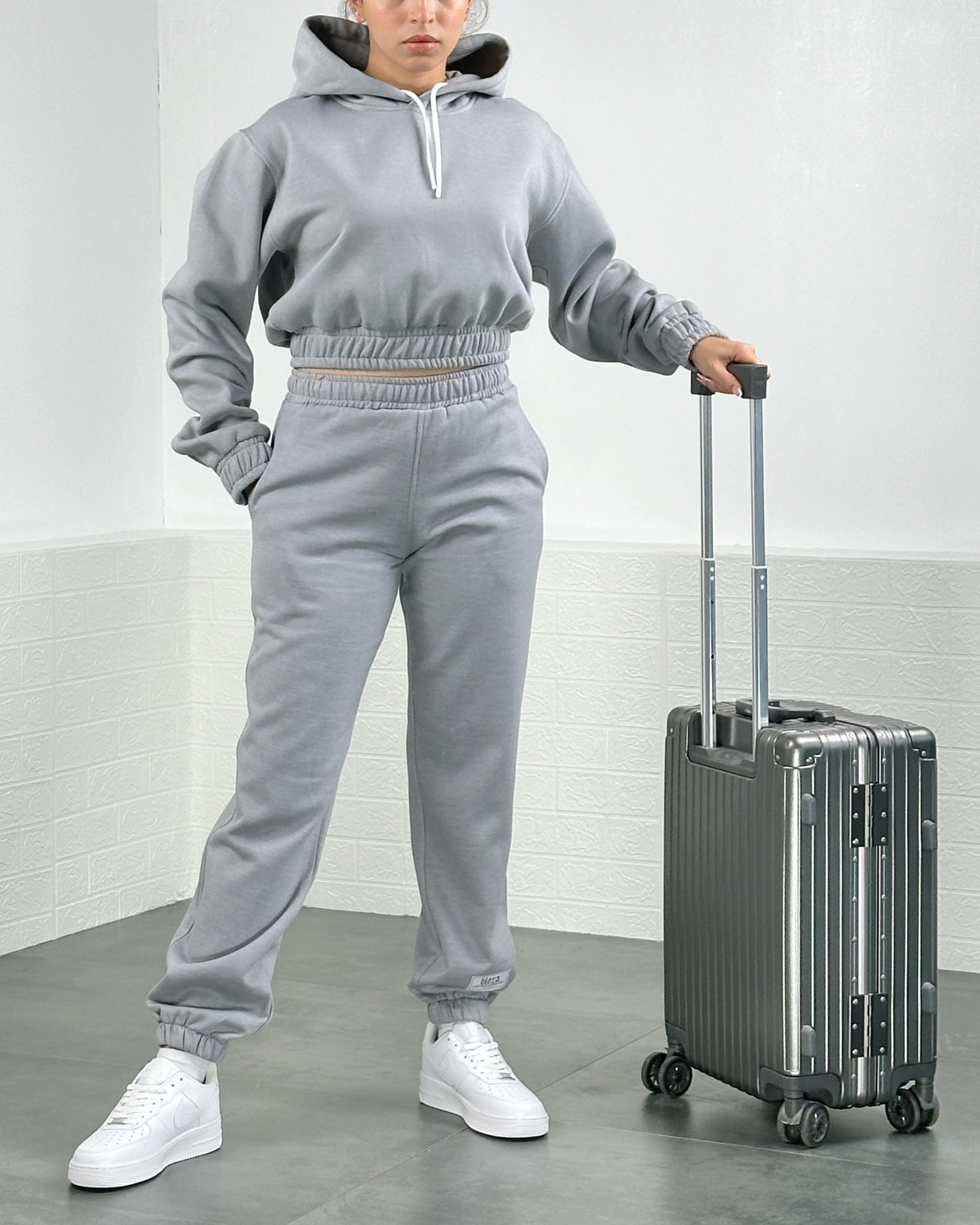 ESSENTIAL CROP TOP HOODIE & SWEATPANTS SET ELASTIC