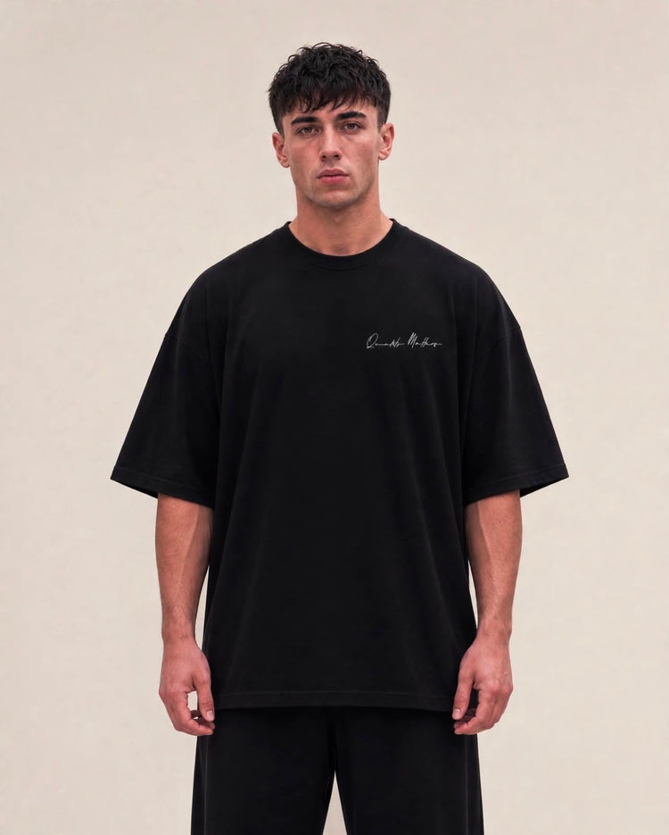 Bloza gothic oversize t-shirt in black, front