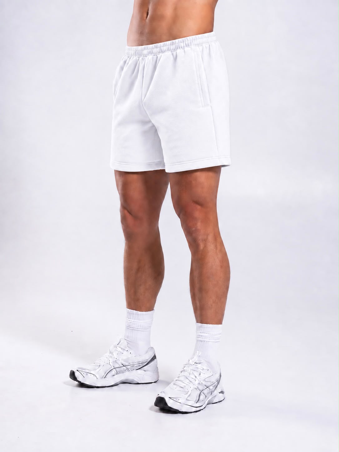 Plain shorts white