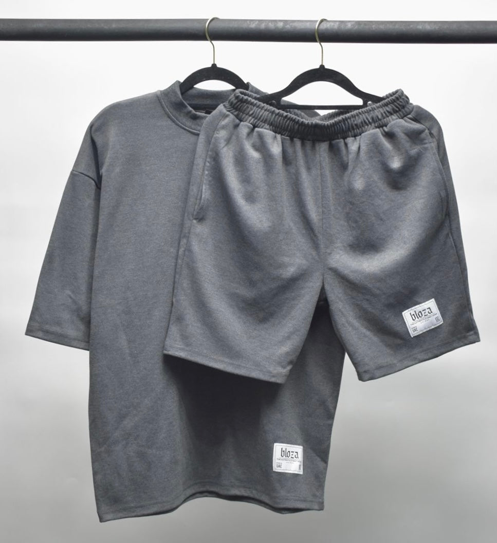 ESSENTIAL TSHIRT AND SHORTS SET