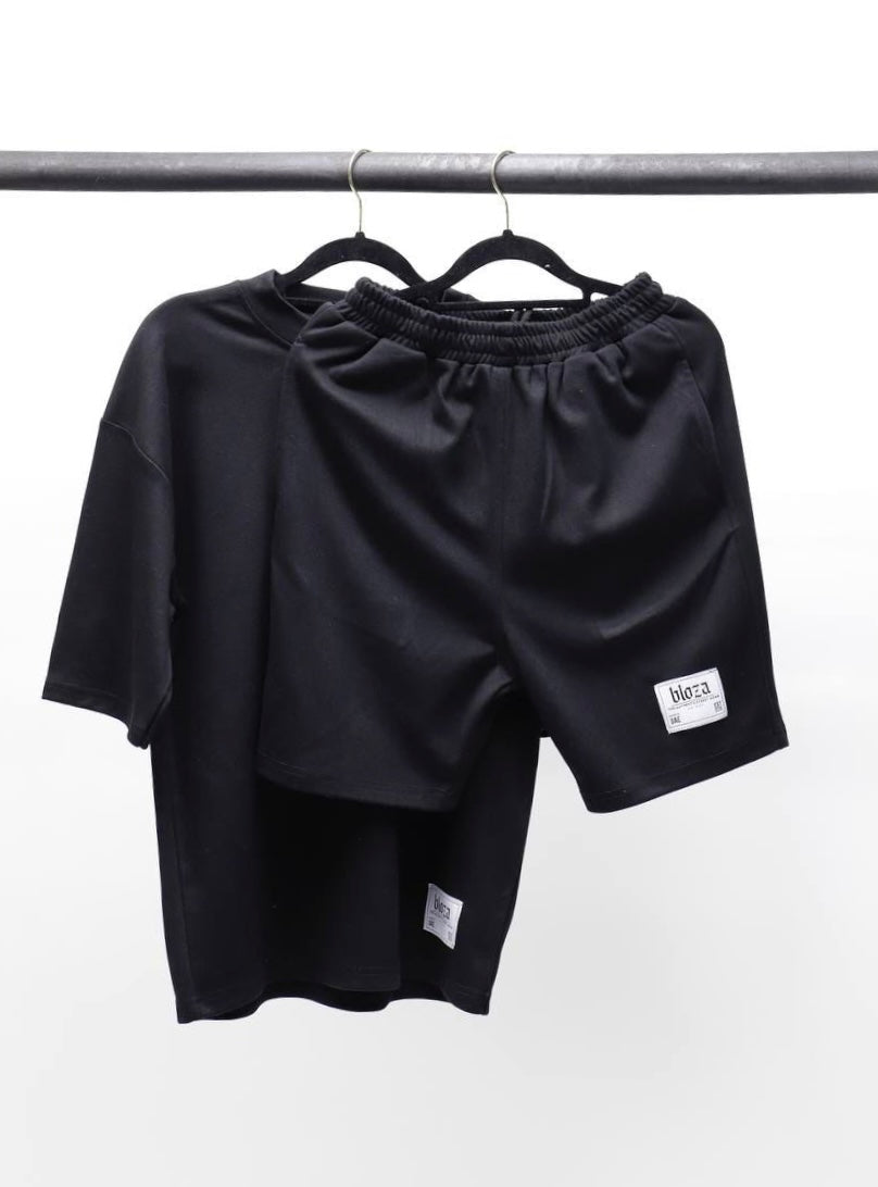 ESSENTIAL TSHIRT AND SHORTS SET
