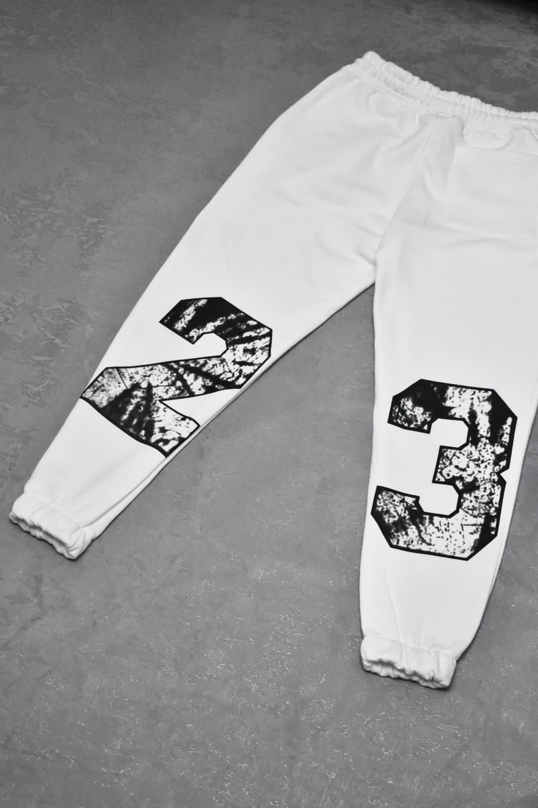 23 Baggy Fleece Sweatpants